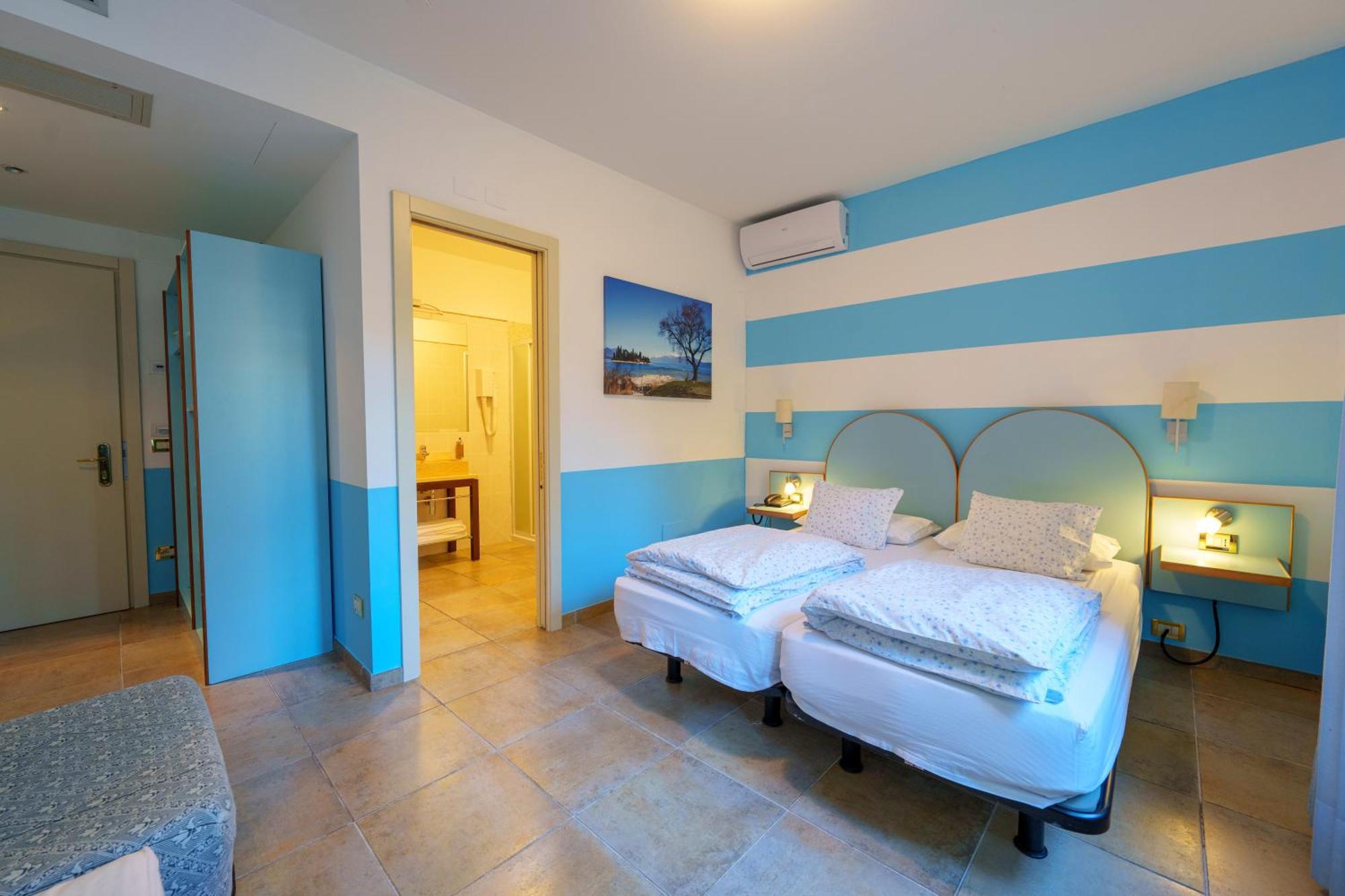 Hotel San Filis San Felice del Benaco Bagian luar foto
