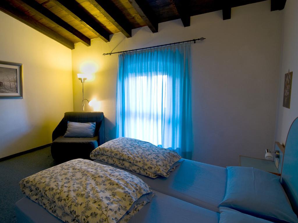 Hotel San Filis San Felice del Benaco Bagian luar foto